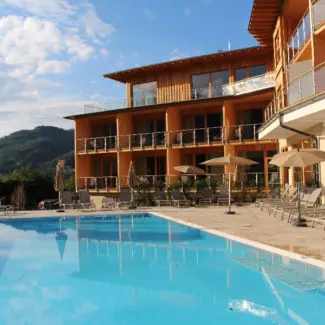Erholung durch die Kraft der Natur – Vollholzhotel Molzbachhof